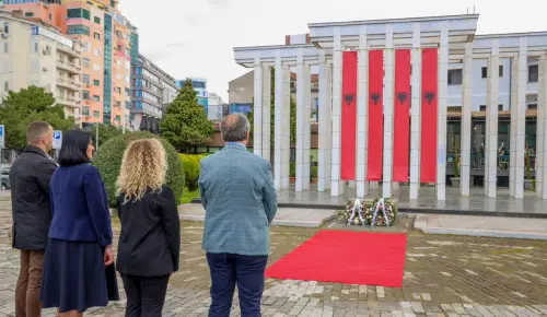 Në Shkodër përkujtohen të rënët e 2 Prillit, Beci: Nderim i përjetshëm për dëshmorët e Demokracisë