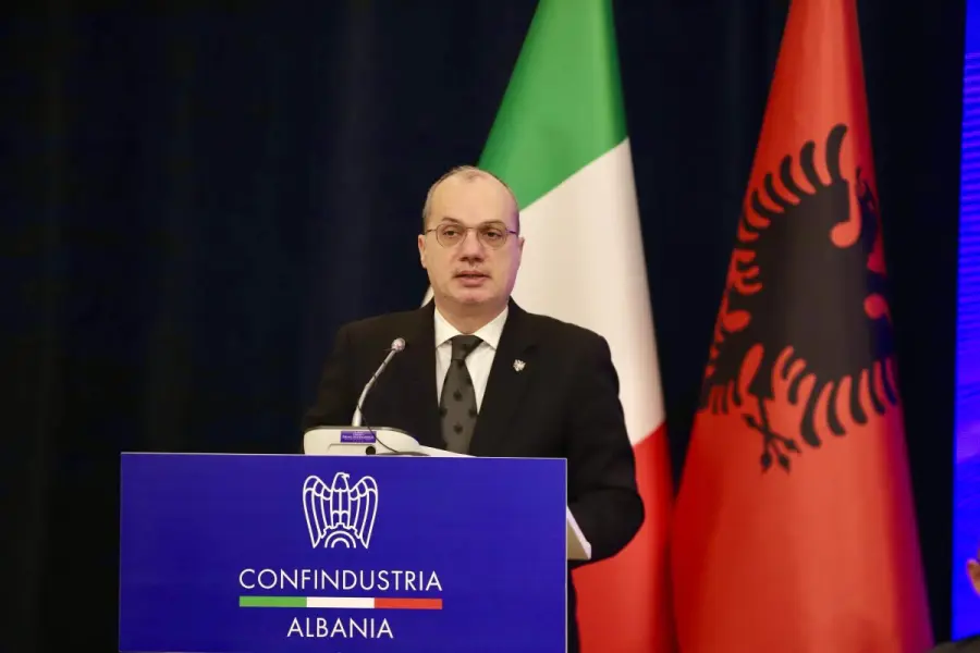 Asambleja e Përgjithshme e Confindustria Albania, Ministri Hasani: “MEPJ, një urë e fortë për tërheqjen e investitorëve të huaj dhe fuqizimin e diasporës shqiptare”