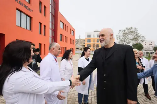 Gjimnazi i ri “Naim Frashëri”, një institucion modern i rindërtuar sipas standardeve më të larta falë Programit të Rindërtimit