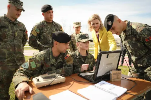 Ushtritë Shqiptare dhe Amerikane organizojnë stërvitje me dronë në Zall-Herr