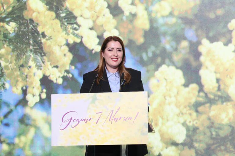 Nderimi i mësuesve, Manastirliu: Ju meritoni më të mirën, mbështetja për ju është prioritet