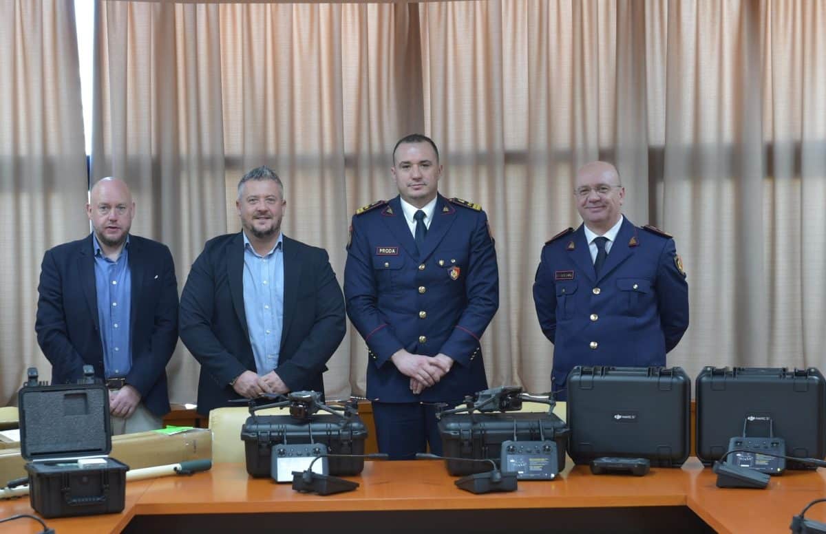 Policia e Shtetit dhe Autoritetet Britanike thellojnë partneritetin kundër krimit dhe migracionit të paligjshëm