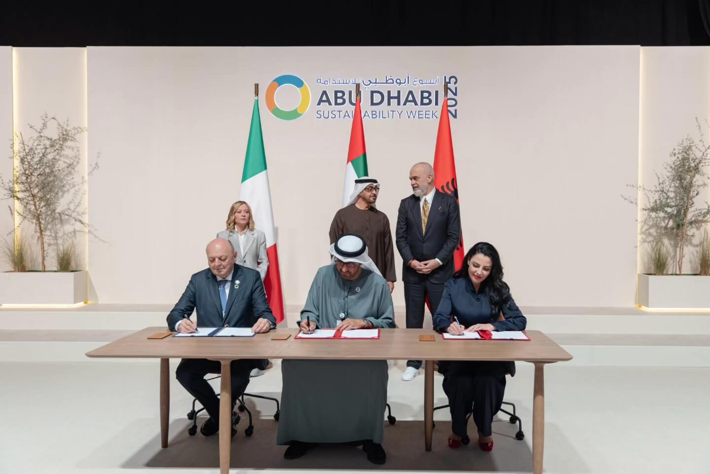 Abu Dhabi, Shqipëria, Italia dhe Emiratet e Bashkuara Arabe formalizojnë një marrëveshje strategjike për energjinë