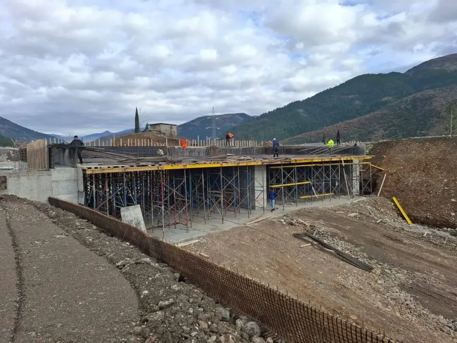 ARRSH : 38% e punimeve të aksit rrugor Elbasan - Qafë Thanë kanë përfunduar