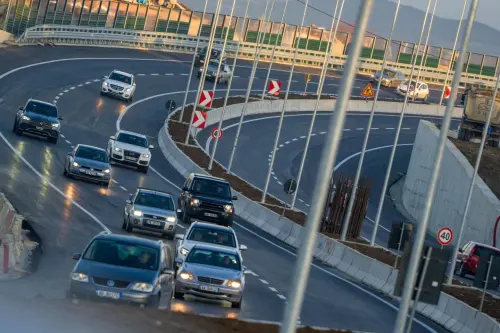 Balluku : Shtimi i 4 korsive e bën autostradën Tiranë - Durrës autostradë të kategorisë 
