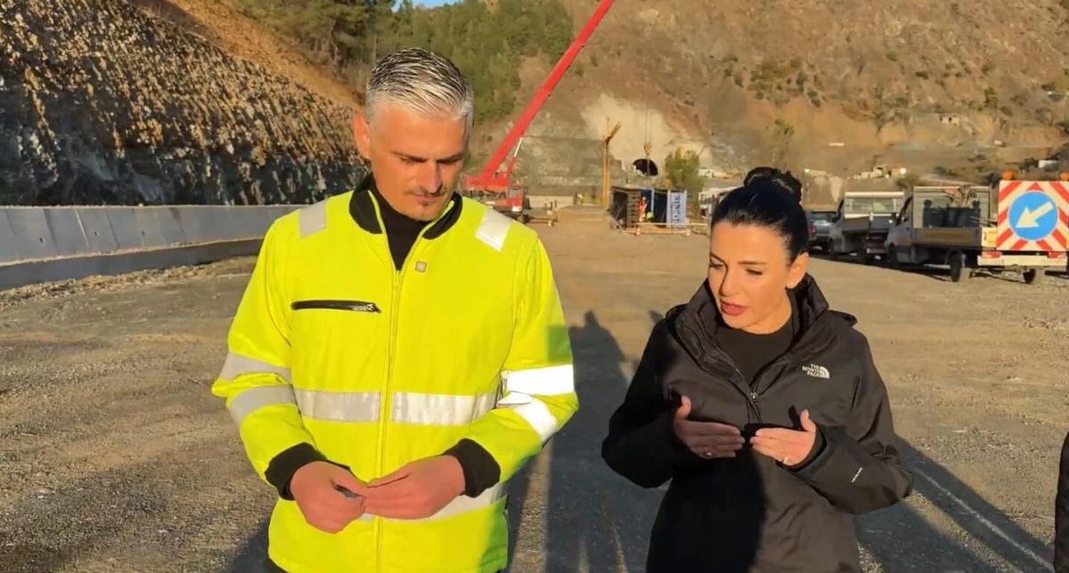 Balluku: Korridori 8 bëhet pjesë e rrjetit të korridoreve evropiane, punimet në aksin Elbasan-Qafë Thanë po avancojnë