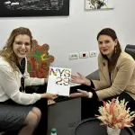 Ministrja Muzhaqi takim me ambasadoren e Algjerisë , 