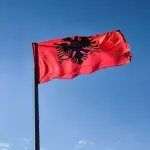 Tirana Magazine ju uron Gëzuar Ditë e Pavarisë