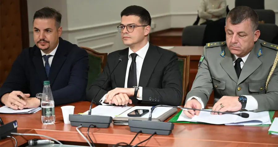 Vengu në Komisionin e Ligjeve : Projektligji për rezervistët rrit nivelin e gatishmërisë