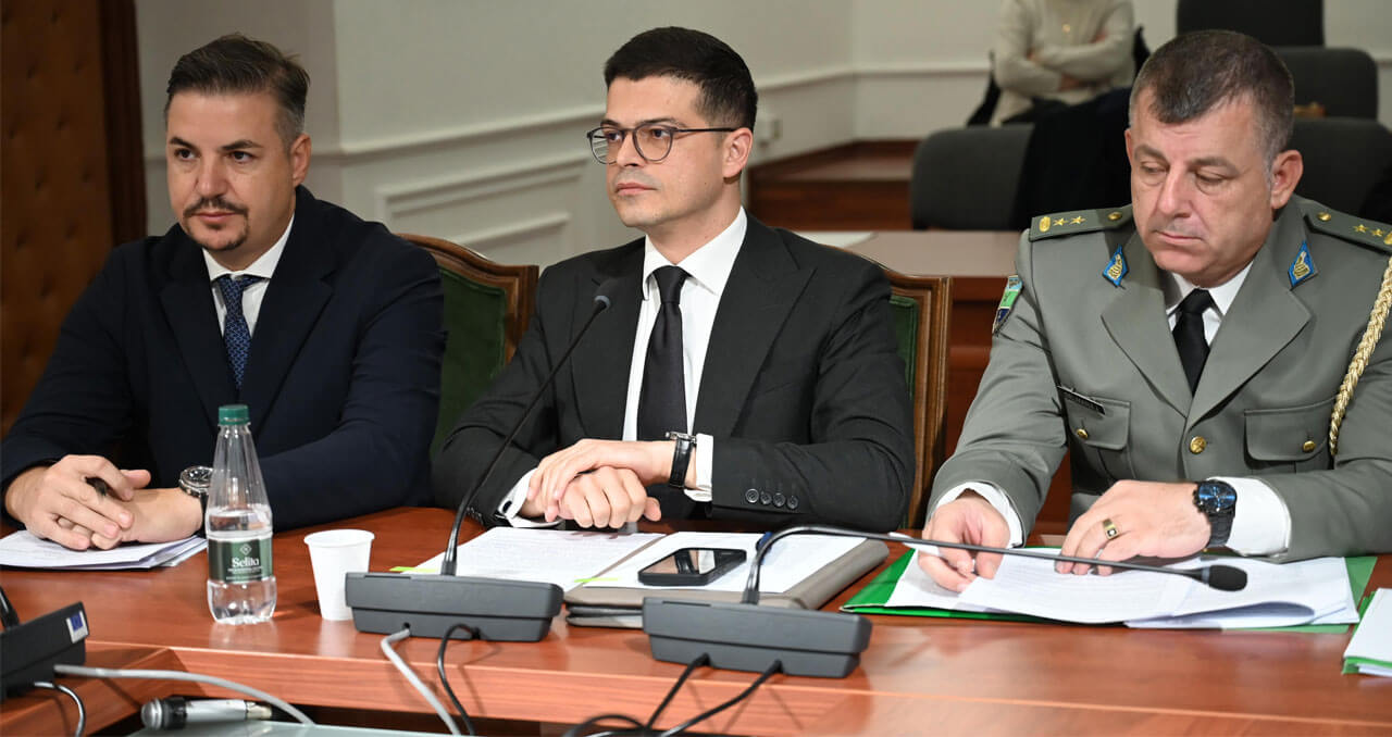 Vengu në Komisionin e Ligjeve : Projektligji për rezervistët rrit nivelin e gatishmërisë