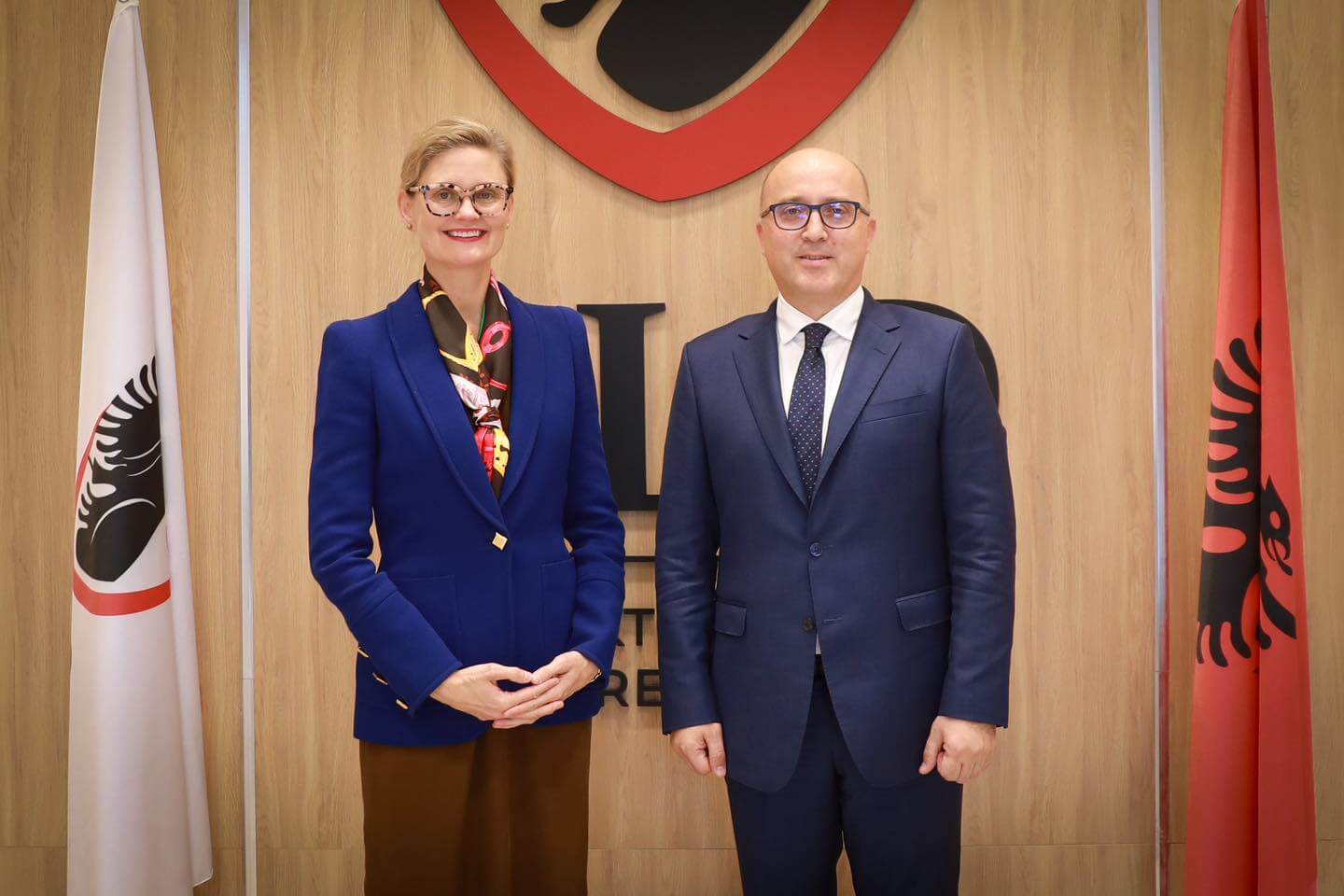 Nancy VanHorn takim me Inspektorin e Lartë të Drejtësisë (ILD) z. Artur Metani