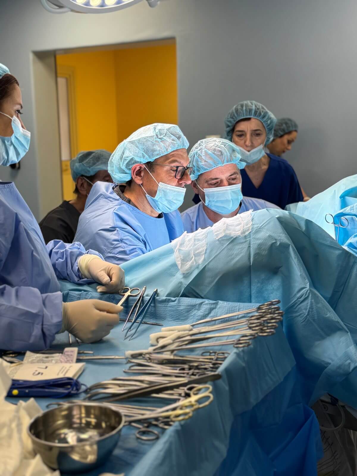 Rama: Në “Koço Gliozheni”, Akademia Europiane e Kirurgëve sjell teknikat më të fundit mini-invazive
