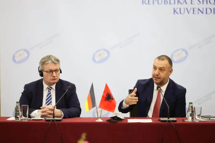 Eduard Shalsi në kuvend me homologët gjerman