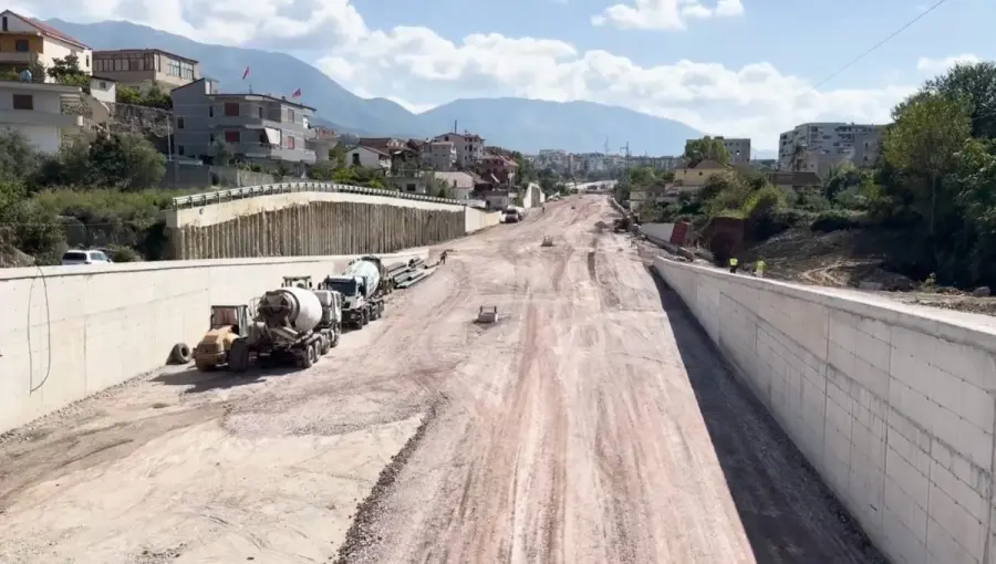 Ministrja Balluku viziton kantierin e Lotit 6 të Unazës së Madhe