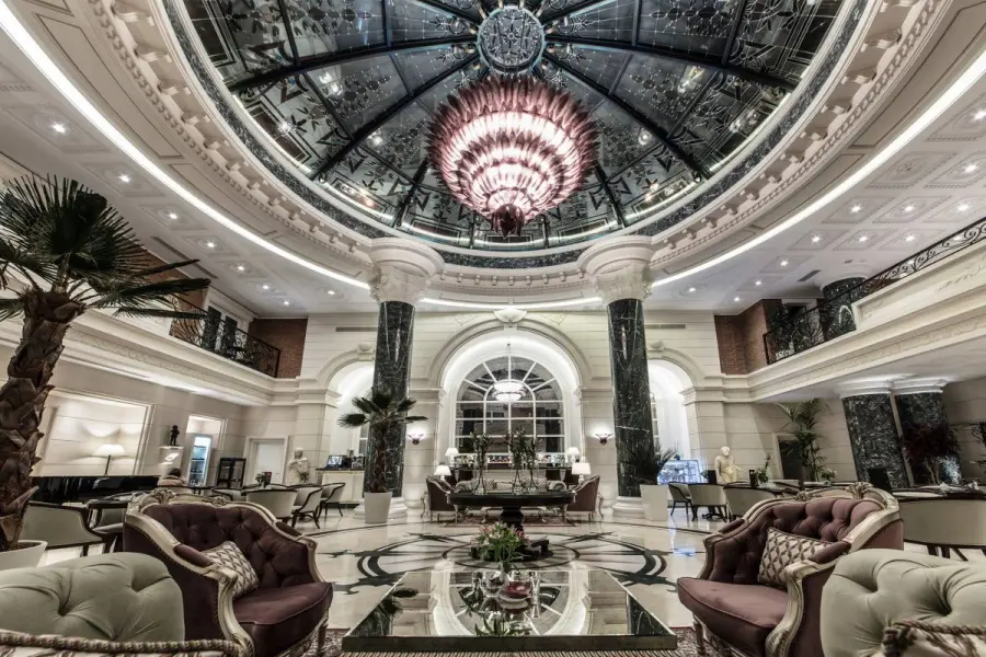 4 Hotelet luksoze në Tiranë: Akomodimi ideal tek më të mirët