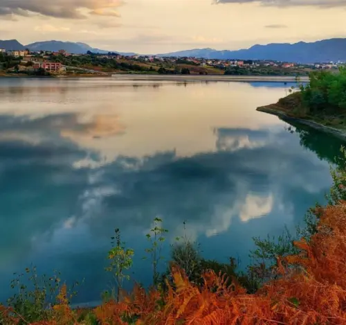 Liqeni i Farkës: Një park rekreativ me potencial të madh për Tiranën