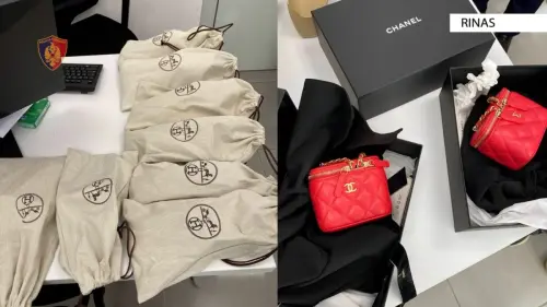 Veshje dhe 30 mijë euro të padeklaruara, arrestohen në Rinas dy persona