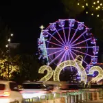 Festa e dritave: Ndizet pema në Sheshin Skënderbej