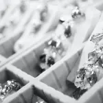 Bizhuteri kontrabandë: Vihen në pranga të dyshuarit për tregtim të paligjshëm