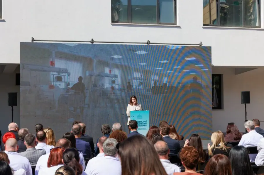 Marrëveshja e bashkëpunimit me “San Raffaele”, Koçiu: Synimi ynë është ta kthejmë QSUNT-në në një nga qendrat shëndetësore më të avancuara në Ballkanin Perëndimor