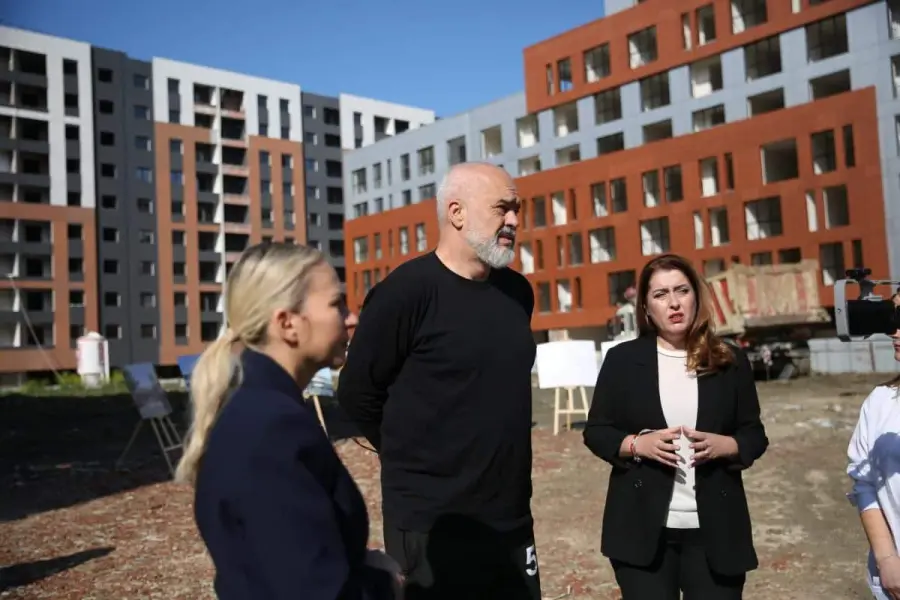 Qeveria po realizon investime të reja për ngritjen e infrastrukturës arsimore në Tiranë