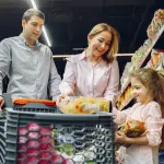 Ruajtja e shëndetit: Rëndësia e sigurisë ushqimore dhe kërcënimi nga produktet e skaduara