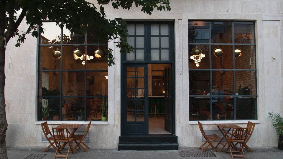 Destil Creative Hub në Tiranë: Zgjedhja juaj përfundimtare për argëtim dhe bashkëpunim