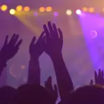 Klubet e Tiranës: Jeta e Flaktë e Natës