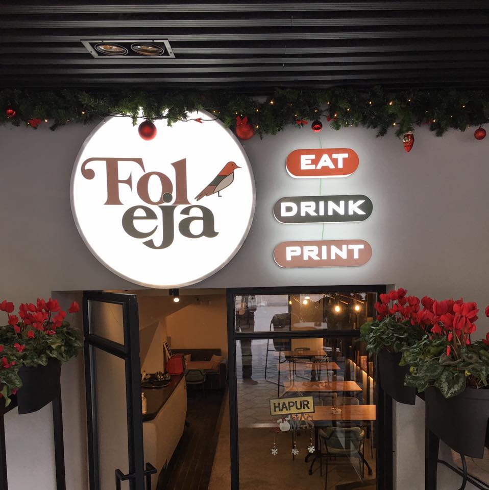 Foleja : Vendi perfekt për të kaluar një ditë relaksuese duke mësuar dhe folur