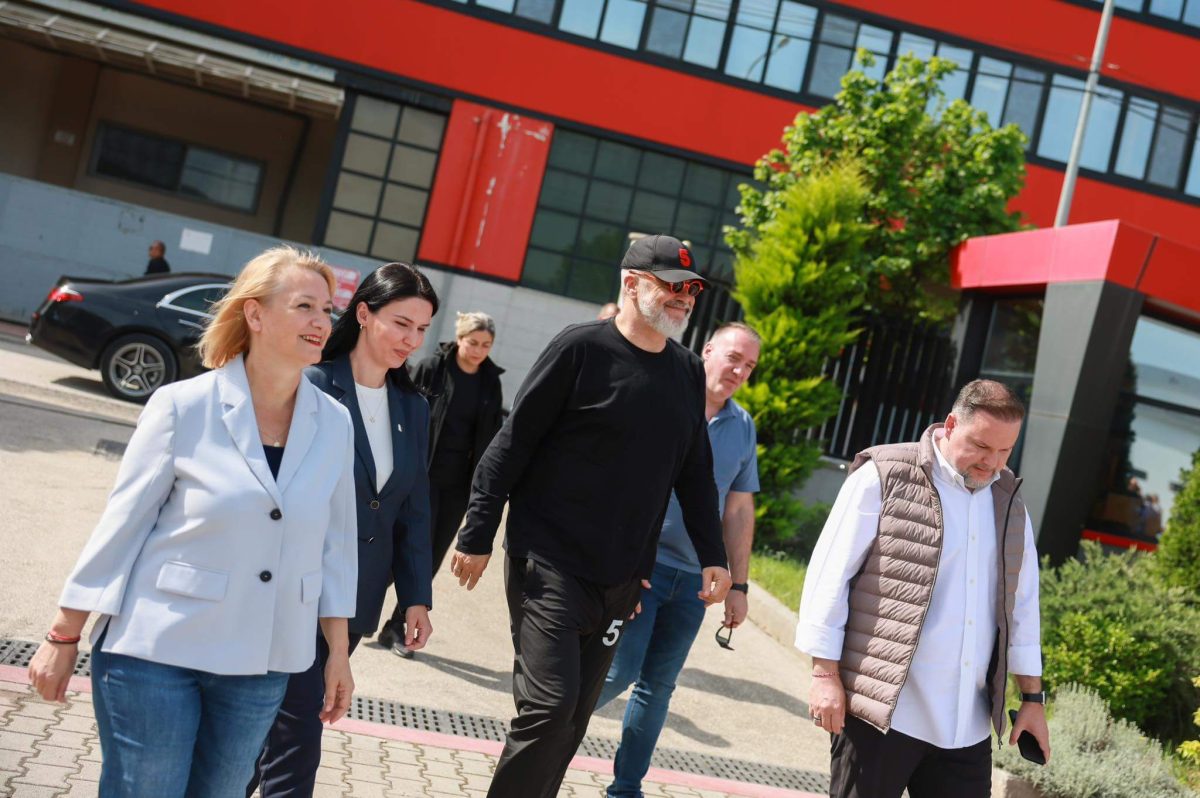 Denaj: Shtojmë vlerën dhe lehtësojmë eksportin e vajit të ullirit “Made in Berat” në tregjet ndërkombëtare