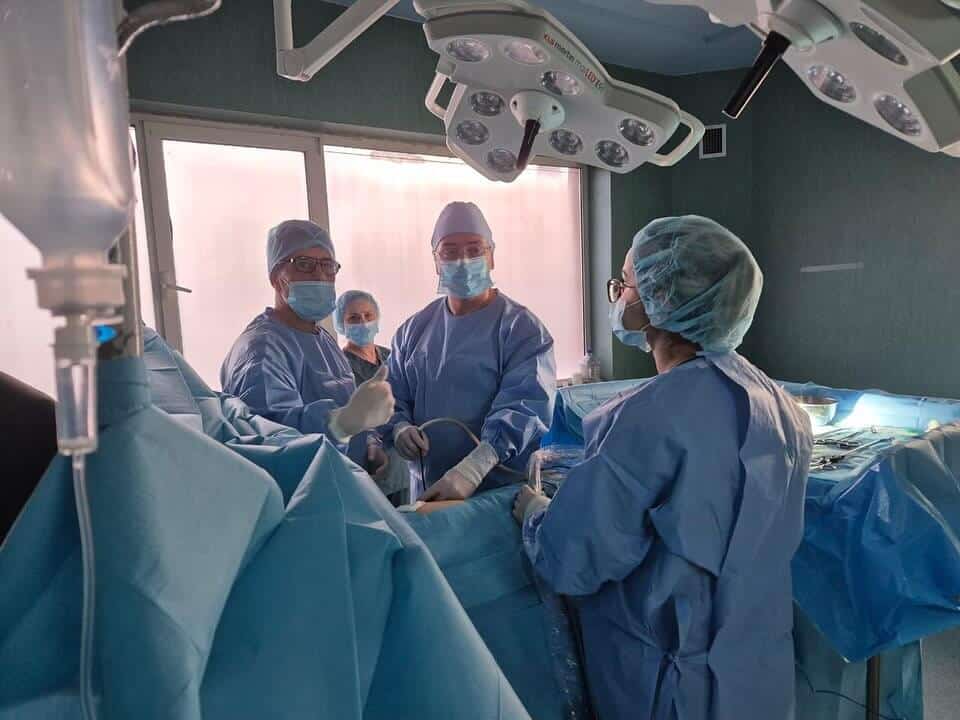 Koçiu: Operacion i avancuar në mushkëri realizohet me sukses në spitalin “Shefqet Ndroqi”