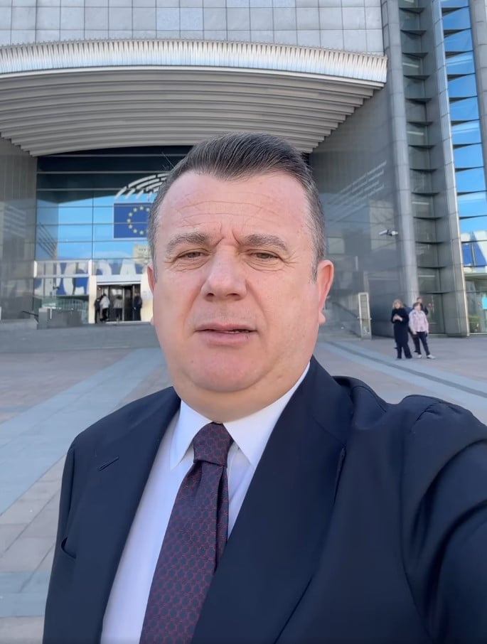 Balla nga Brukseli: Pasaporta europiane, njësoj të drejta për shqiptarët në gjithë BE-në